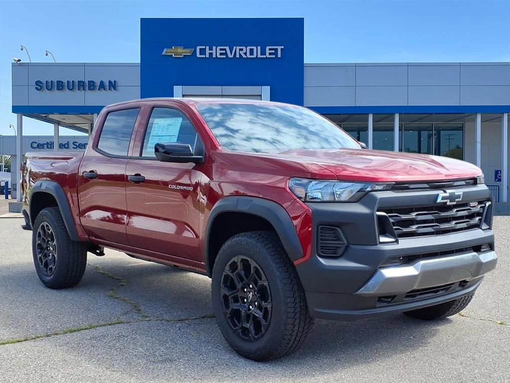 2026 Chevrolet Colorado Trail Boss photo 3