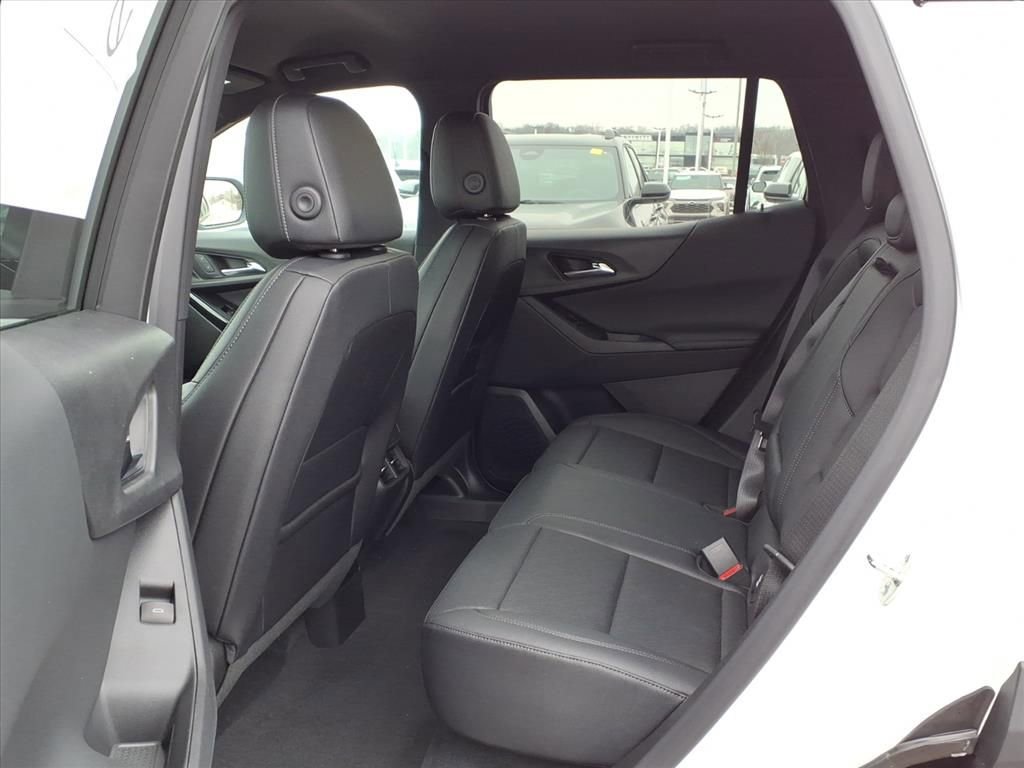 Thumbnail: 2026 Chevrolet Equinox - 9