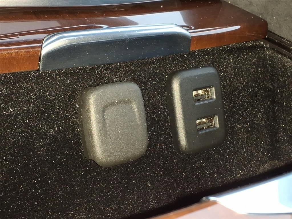 Thumbnail: 2017 Cadillac Escalade - 25