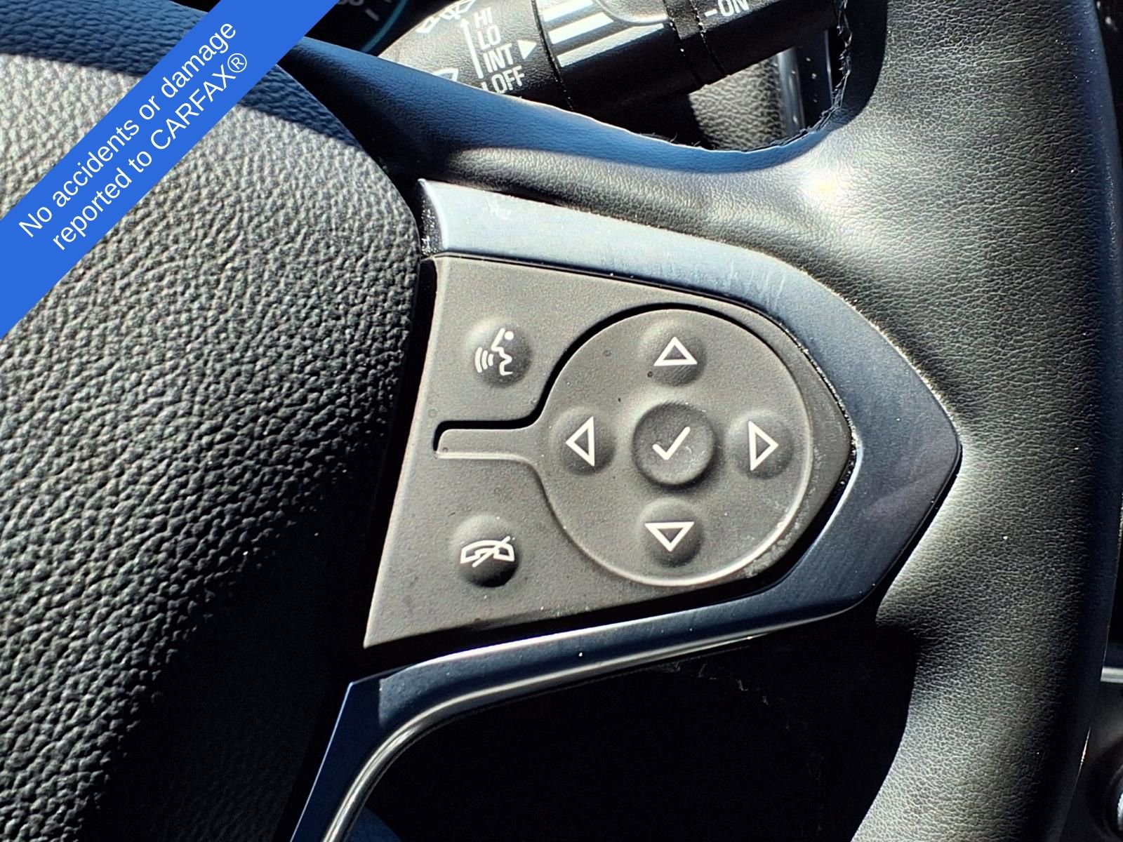 Thumbnail: 2023 Chevrolet Traverse - 28