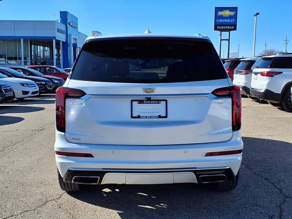 Thumbnail: 2022 Cadillac XT6 - 5