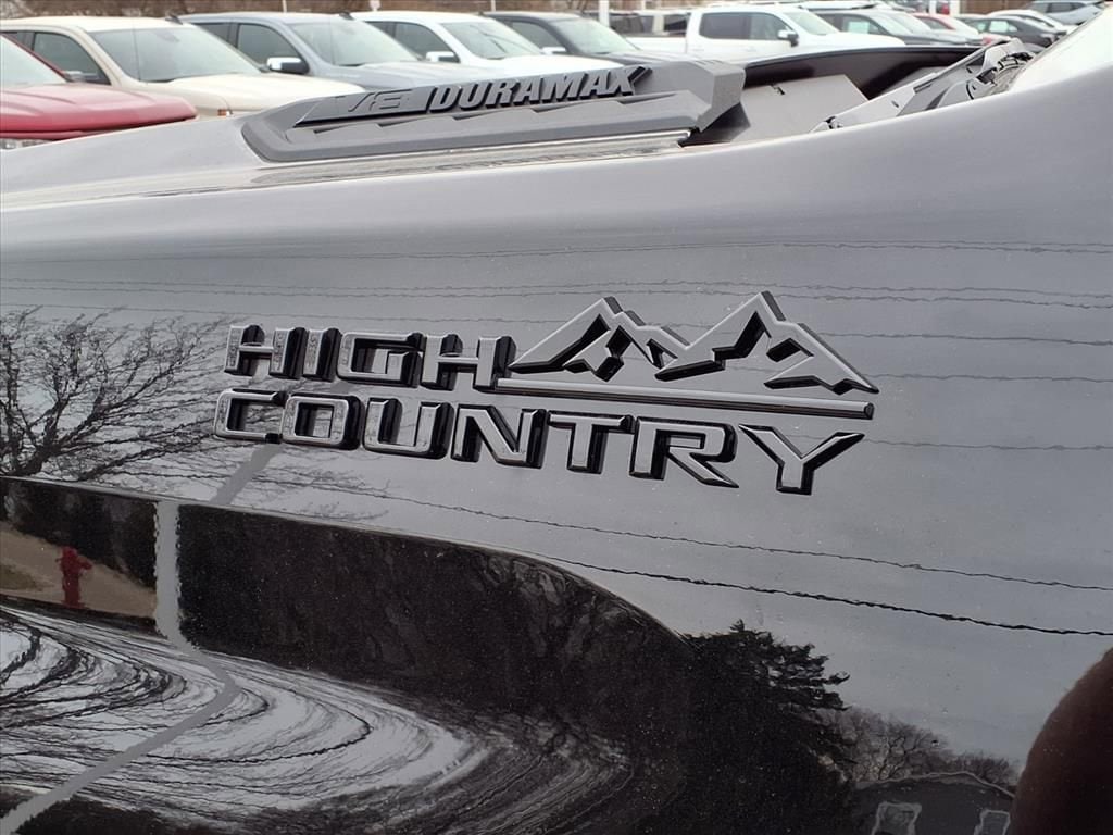 Thumbnail: 2026 Chevrolet Silverado 2500 - 8