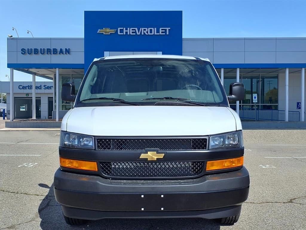 Thumbnail: 2026 Chevrolet Express - 2