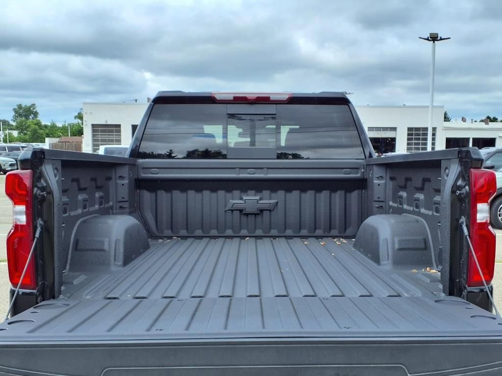 Thumbnail: 2025 Chevrolet Silverado 1500 - 7