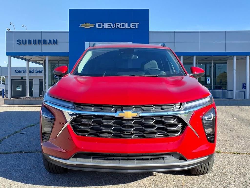 2026 Chevrolet Trax LT photo 2