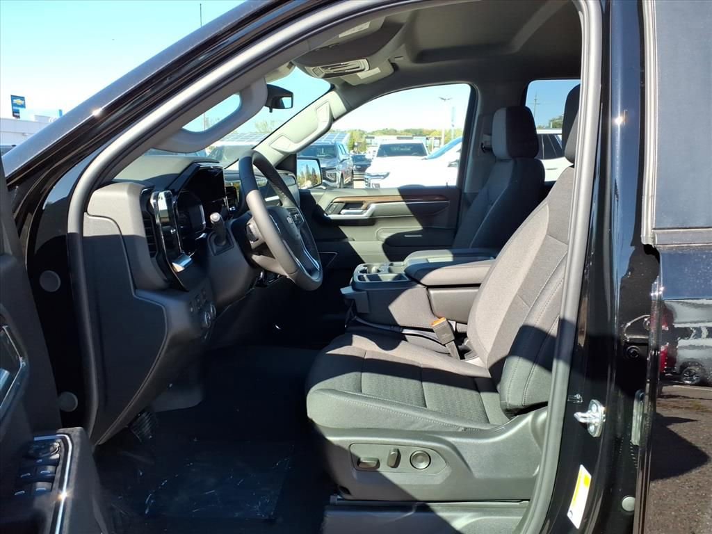 Thumbnail: 2026 Chevrolet Silverado 1500 - 15