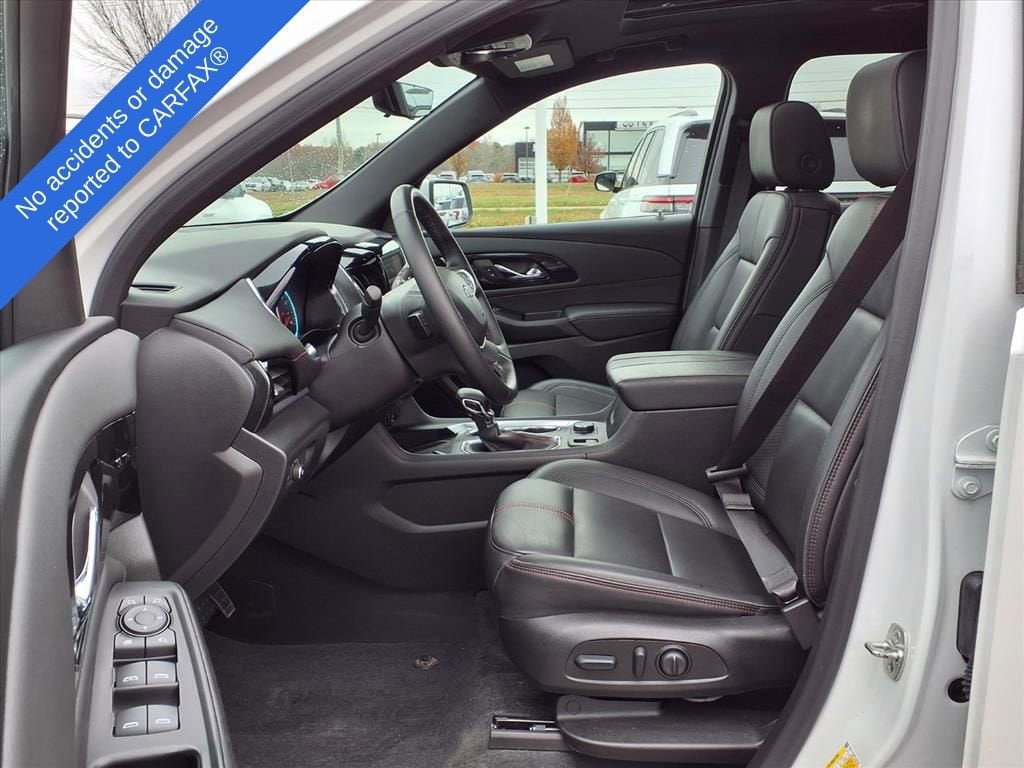 Thumbnail: 2023 Chevrolet Traverse - 18