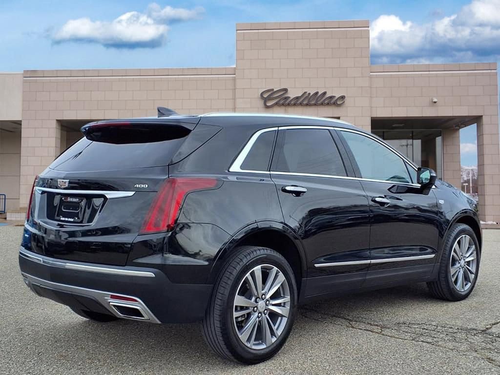 Thumbnail: 2024 Cadillac XT5 - 5