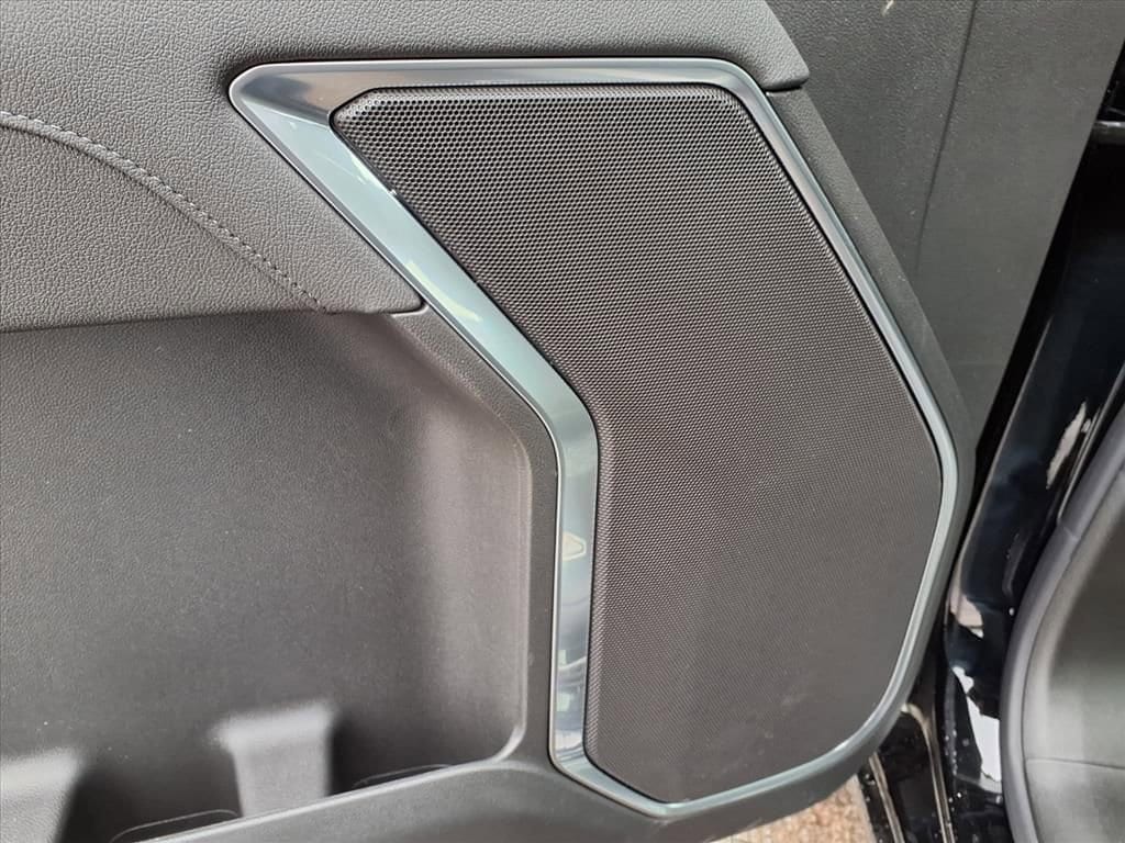 Thumbnail: 2026 Chevrolet Silverado 1500 - 14