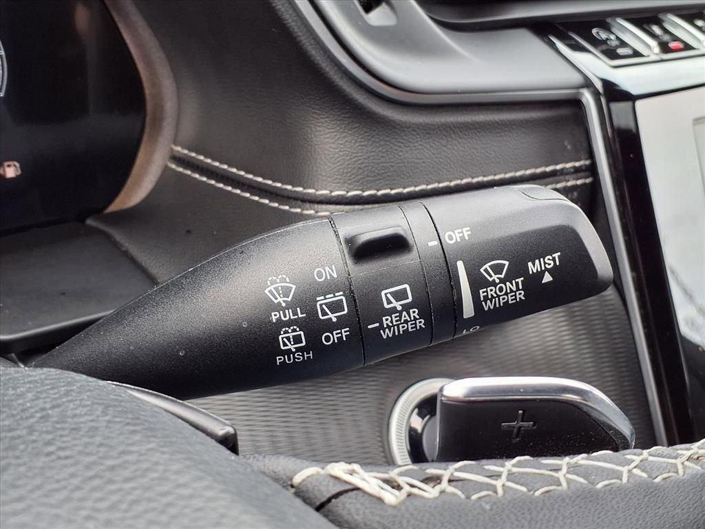 Thumbnail: 2023 Jeep Grand Cherokee L - 21