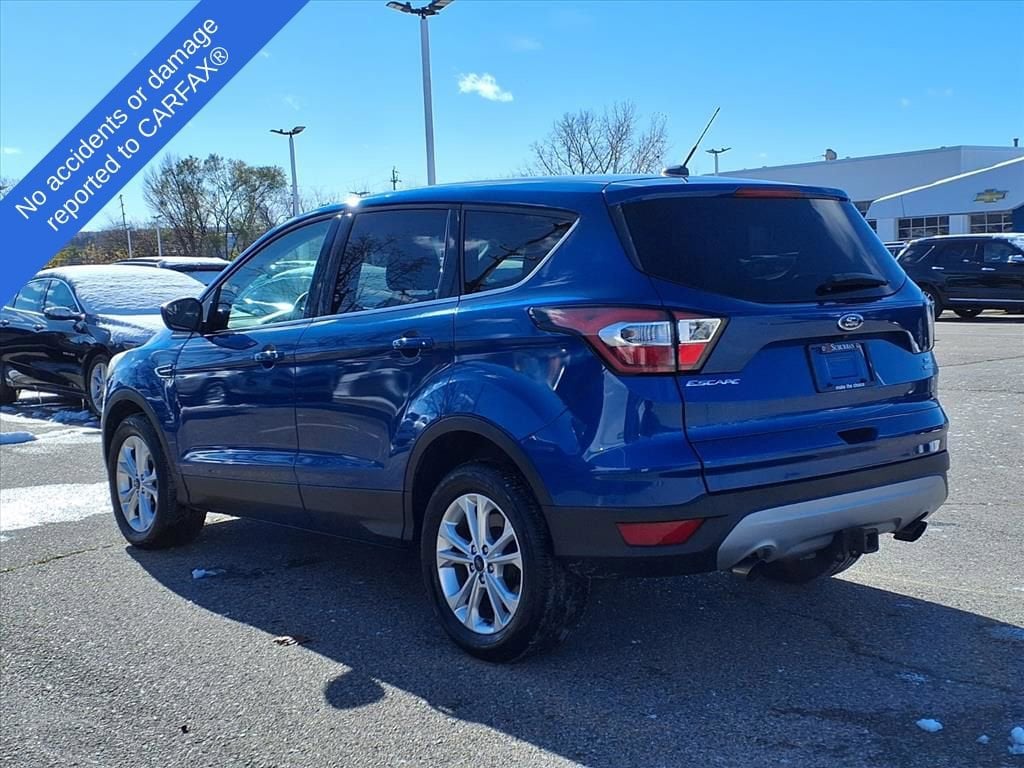 Thumbnail: 2017 Ford Escape - 8