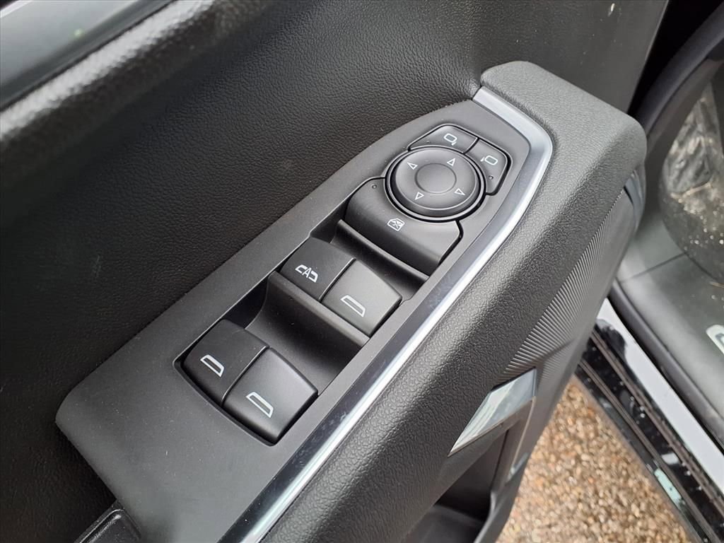 Thumbnail: 2026 Chevrolet Silverado 1500 - 13