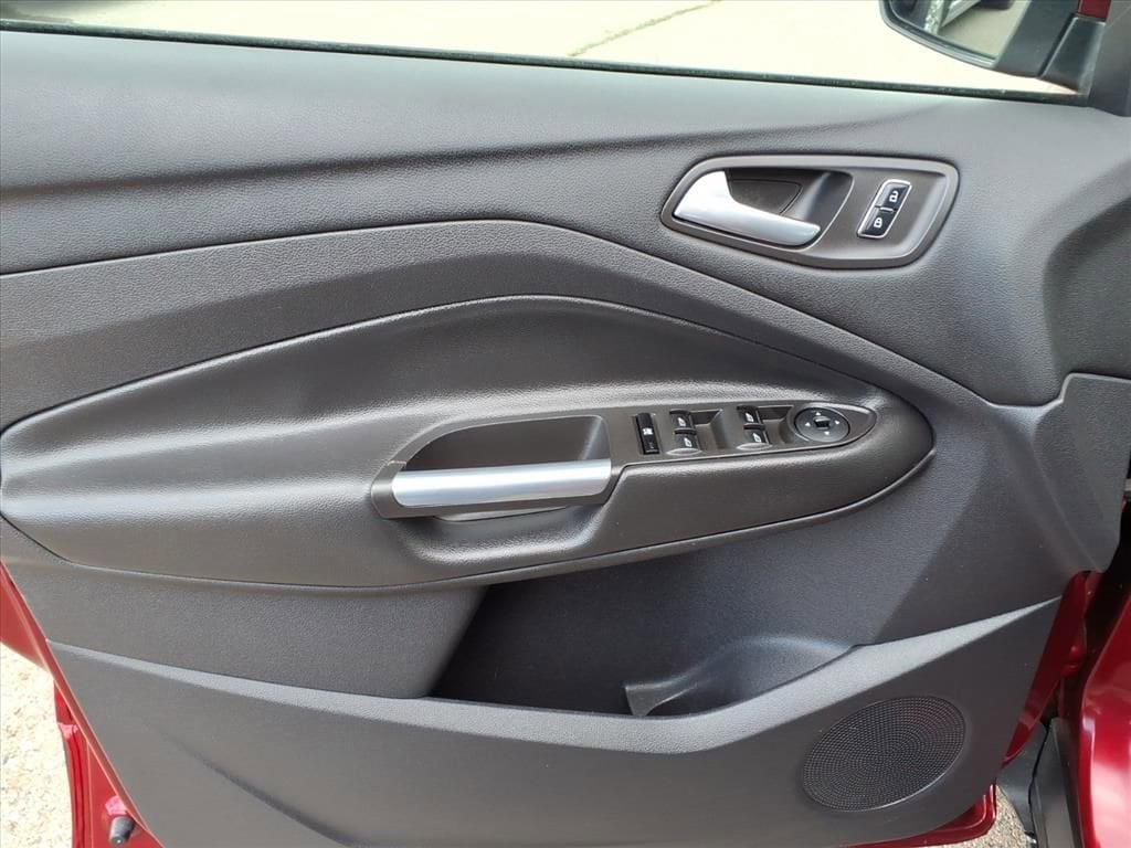 Thumbnail: 2014 Ford Escape - 14