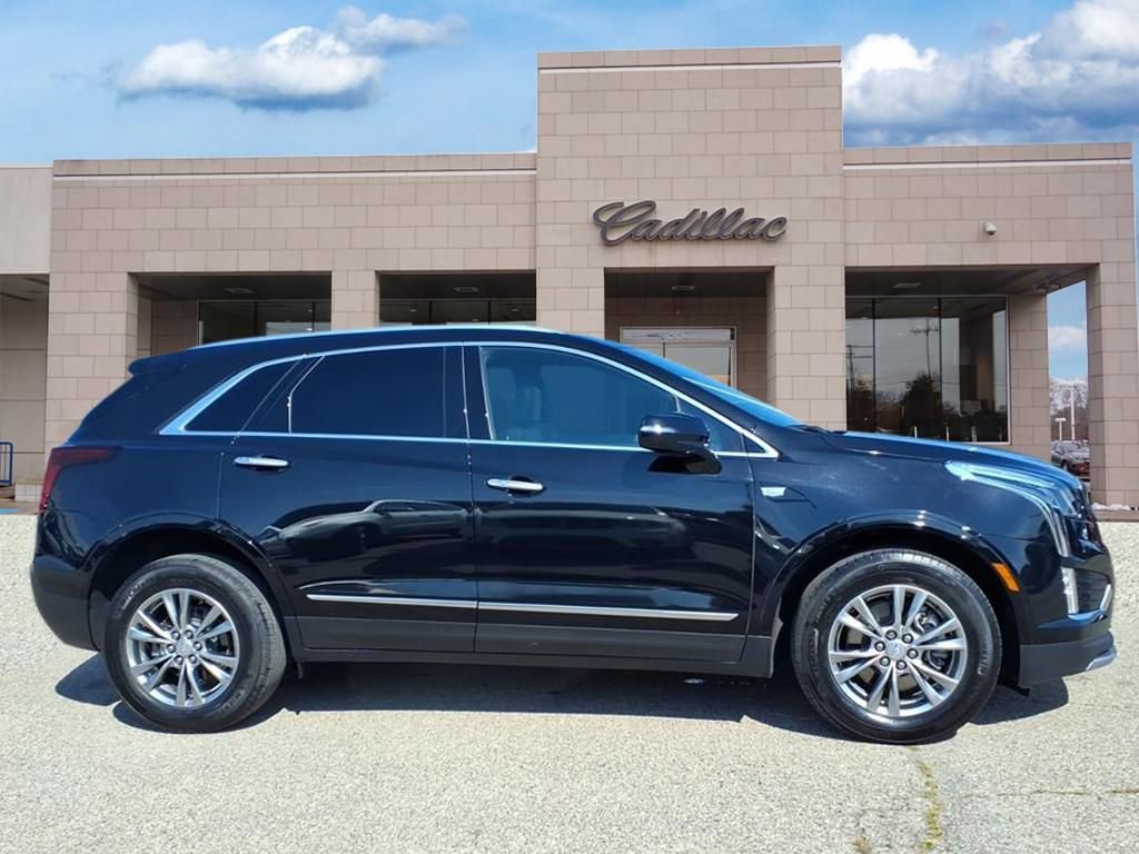 2022 Cadillac XT5 Premium Luxury photo 3