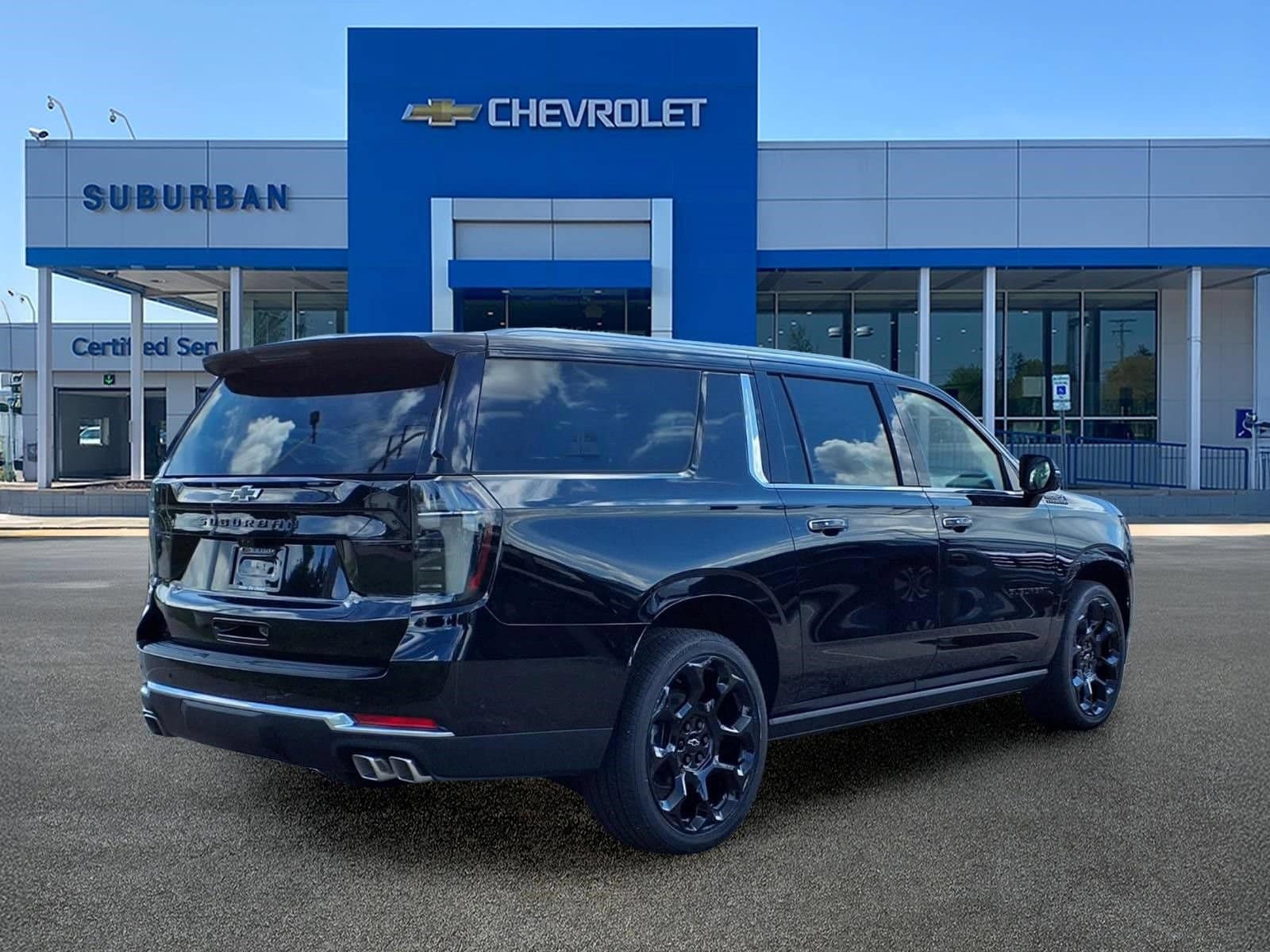Thumbnail: 2026 Chevrolet Suburban - 4