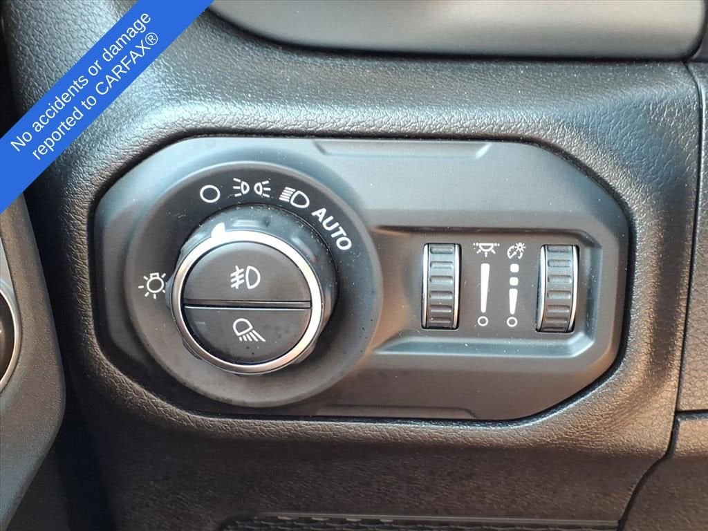 Thumbnail: 2020 Jeep Gladiator - 29