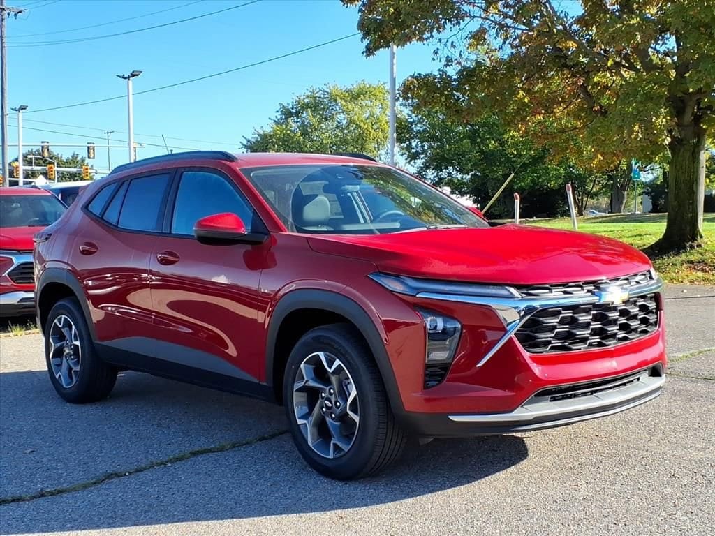 Thumbnail: 2026 Chevrolet Trax - 3