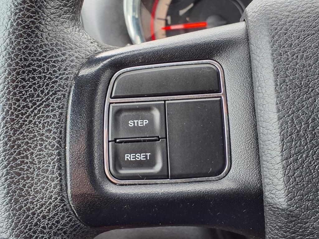 Thumbnail: 2016 Dodge Grand Caravan - 25