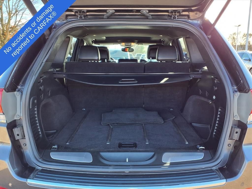 Thumbnail: 2017 Jeep Grand Cherokee - 11