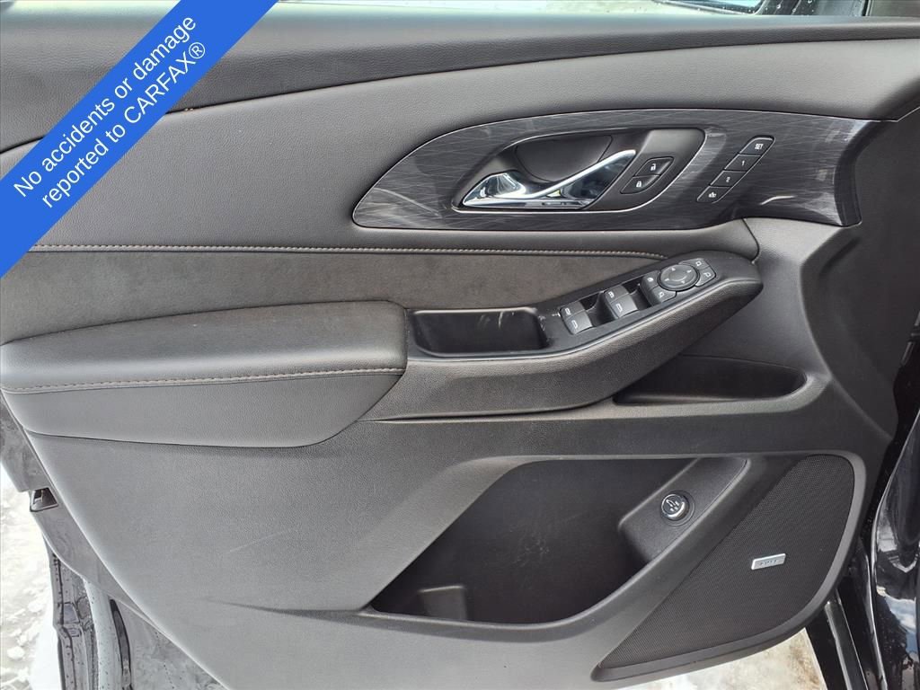 Thumbnail: 2023 Chevrolet Traverse - 14