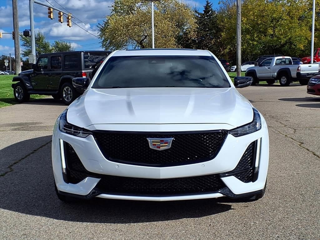 Thumbnail: 2023 Cadillac CT5 - 2