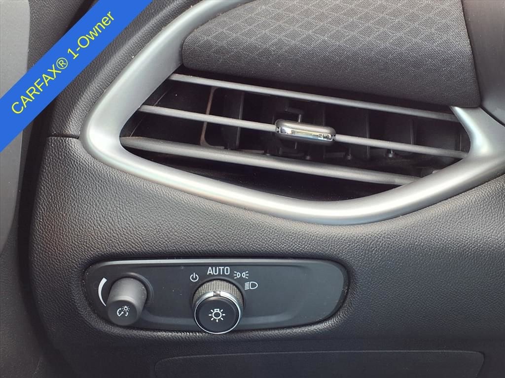 Thumbnail: 2022 Chevrolet Malibu - 29