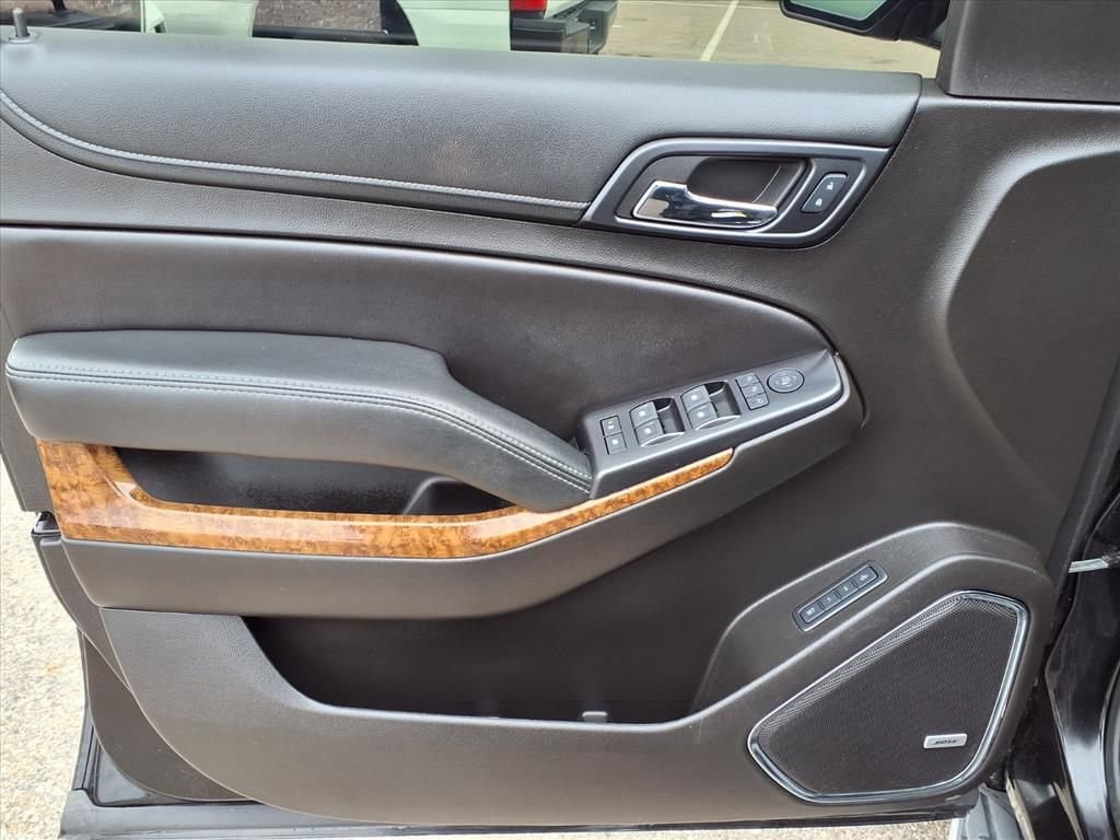 Thumbnail: 2017 Chevrolet Suburban - 15