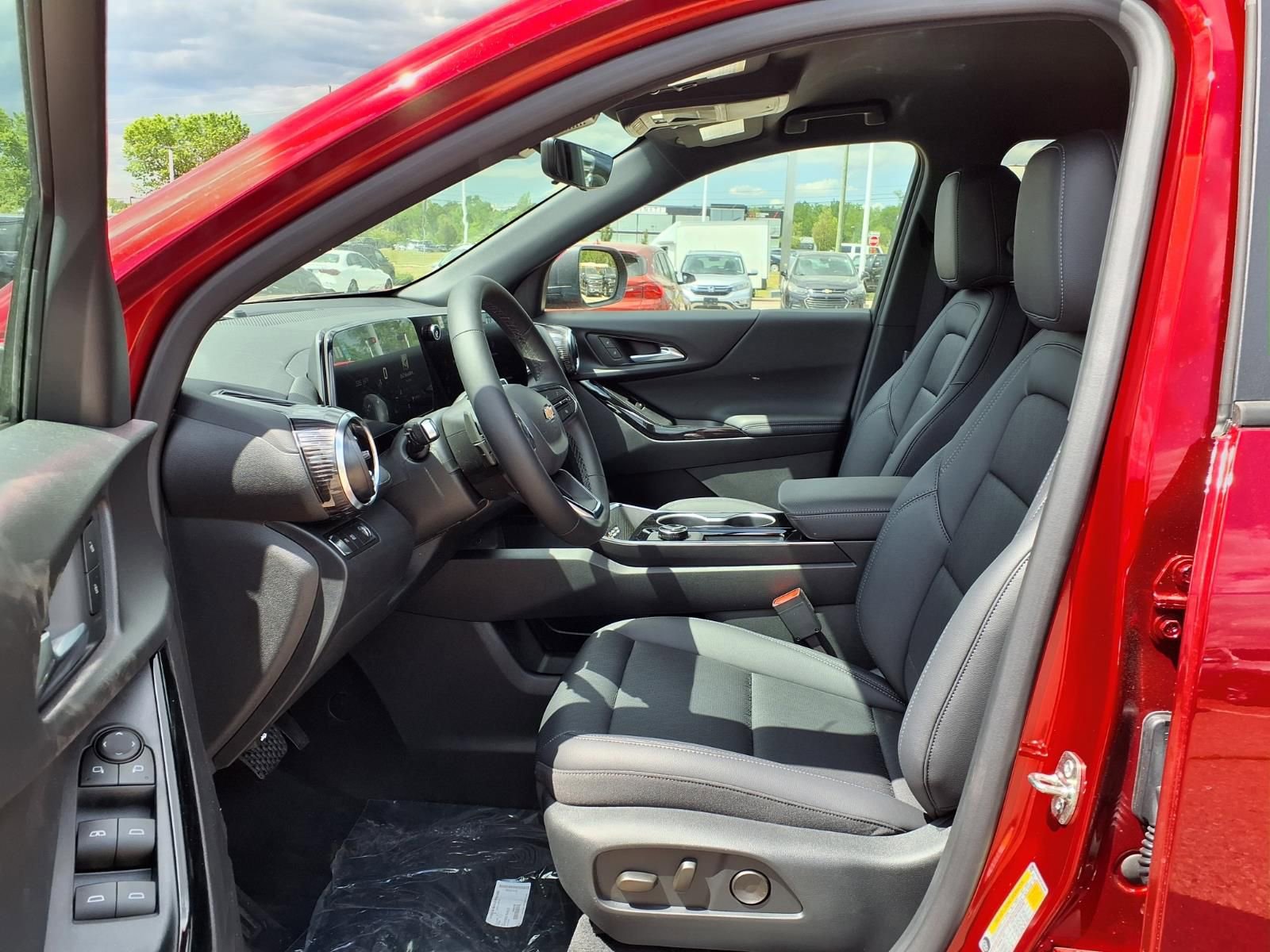 Thumbnail: 2026 Chevrolet Equinox - 13