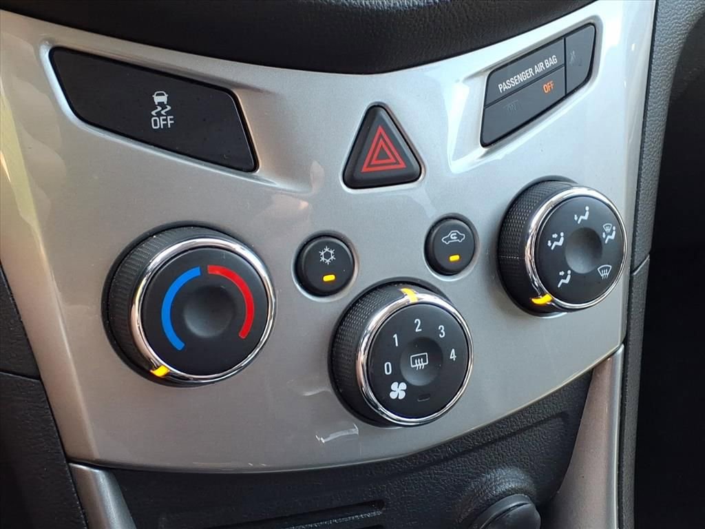 Thumbnail: 2016 Chevrolet Trax - 27