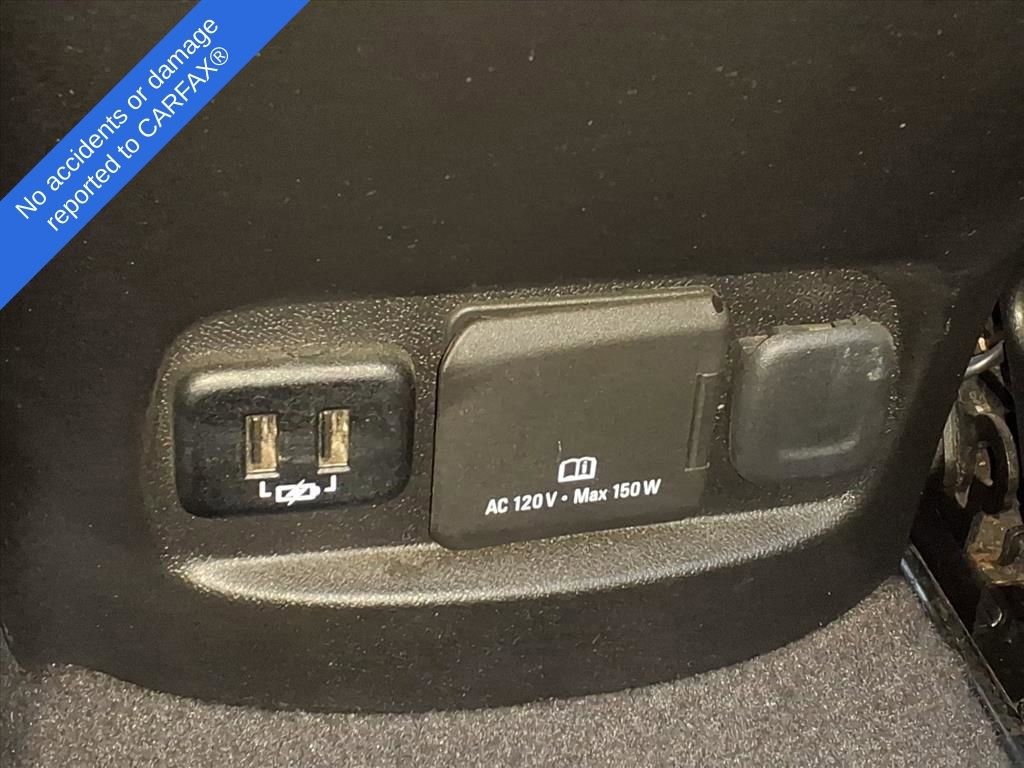 Thumbnail: 2017 Chevrolet Malibu - 12