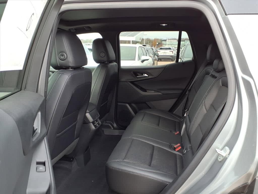 Thumbnail: 2026 Chevrolet Equinox - 9