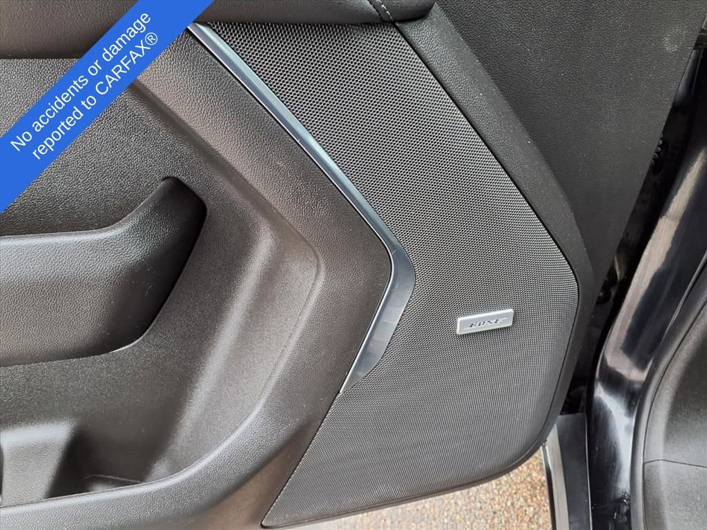 Thumbnail: 2023 Chevrolet Tahoe - 17