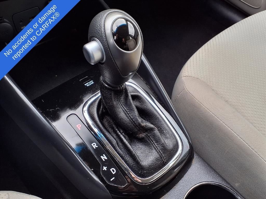 Thumbnail: 2011 Kia Forte - 26