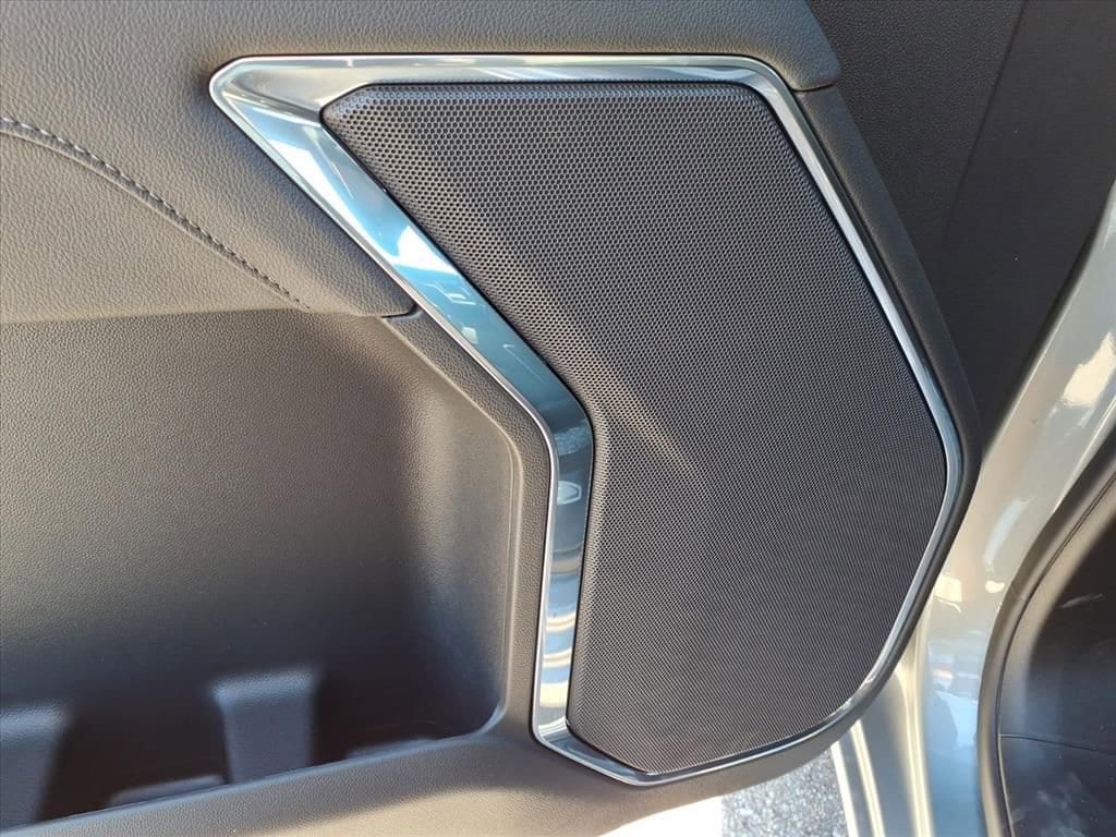 Thumbnail: 2026 Chevrolet Silverado 1500 - 13