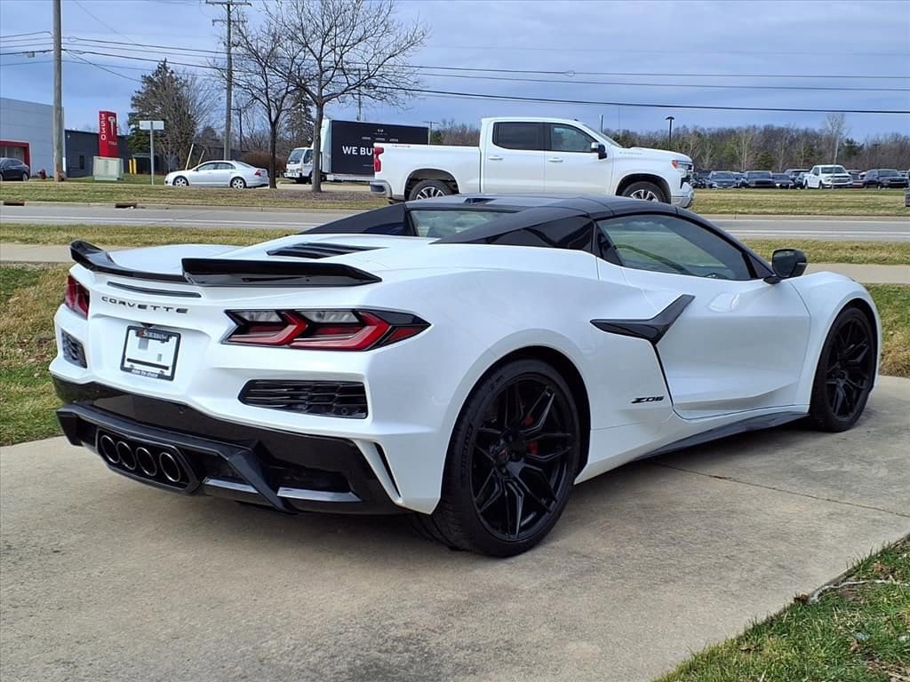 Thumbnail: 2025 Chevrolet Corvette - 4