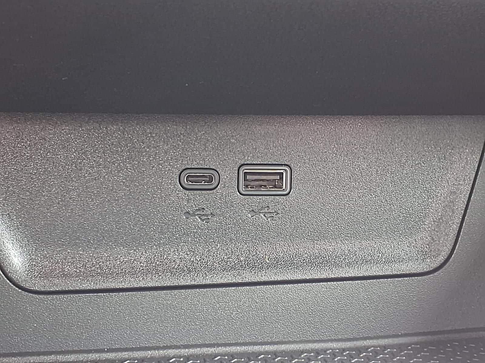 2026 Chevrolet Equinox LT - Photo 21