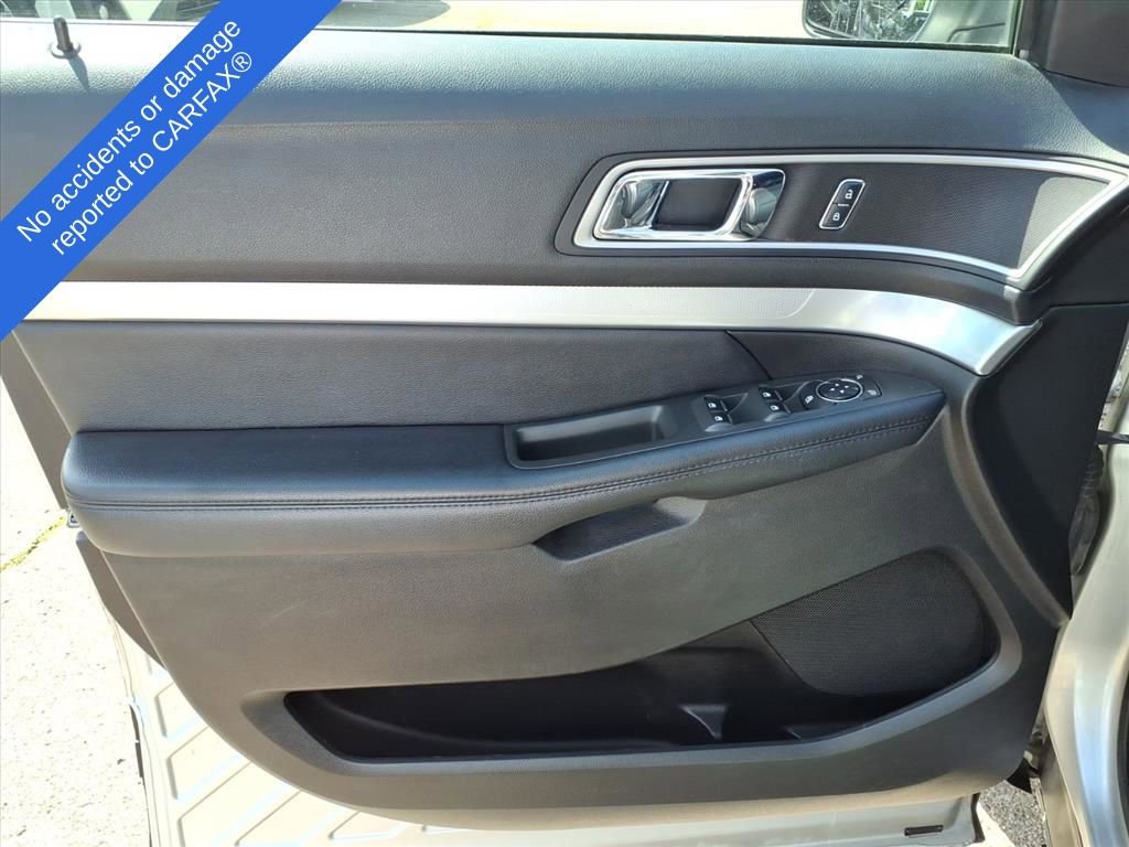 Thumbnail: 2017 Ford Explorer - 14