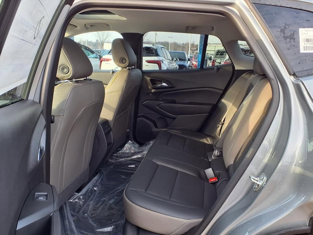 Thumbnail: 2026 Chevrolet Trax - 10