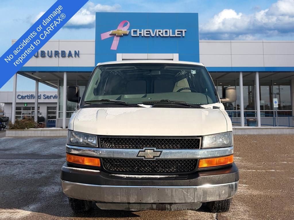 Thumbnail: 2016 Chevrolet Express - 31