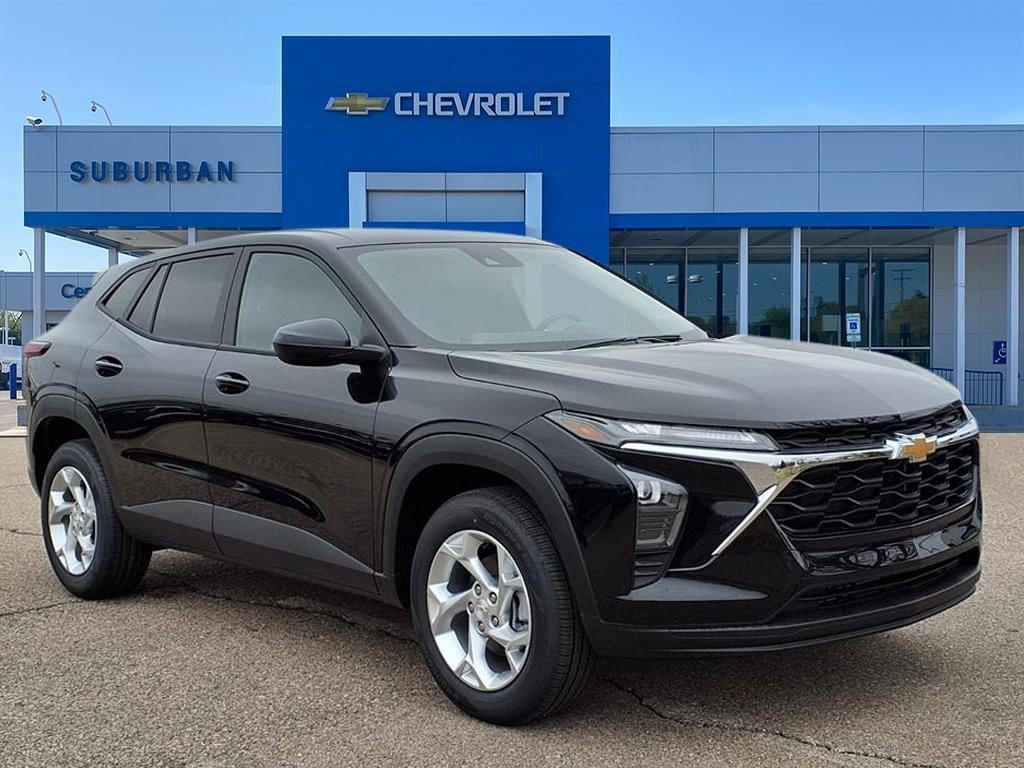 Thumbnail: 2026 Chevrolet Trax - 3