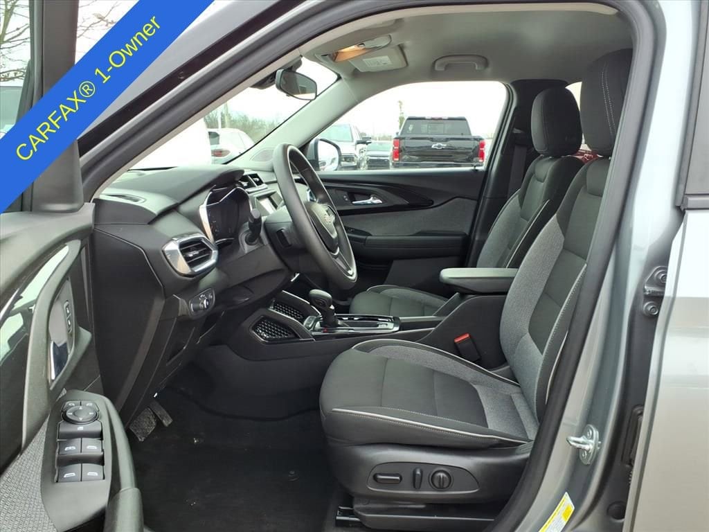 Thumbnail: 2023 Chevrolet TrailBlazer - 17