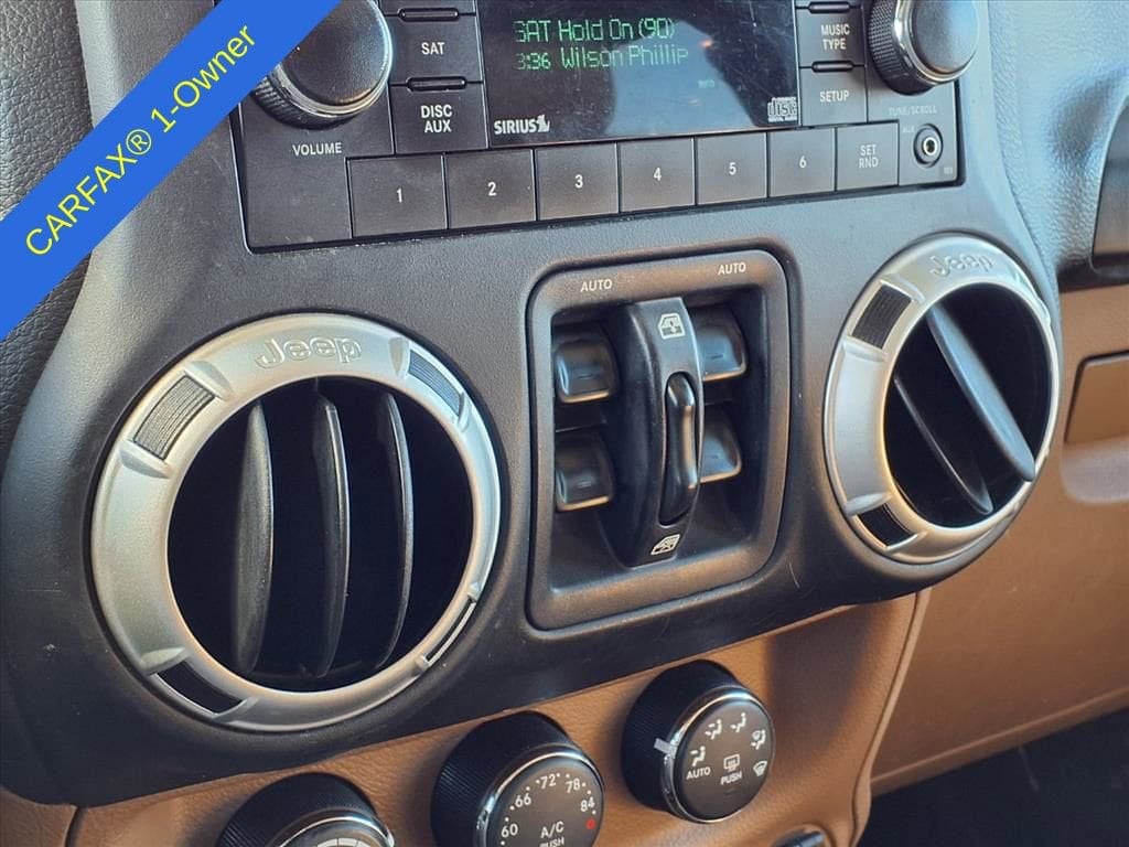 Thumbnail: 2016 Jeep Wrangler - 24