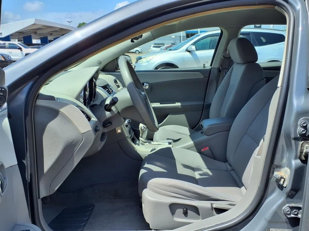 Thumbnail: 2008 Chevrolet Malibu - 17