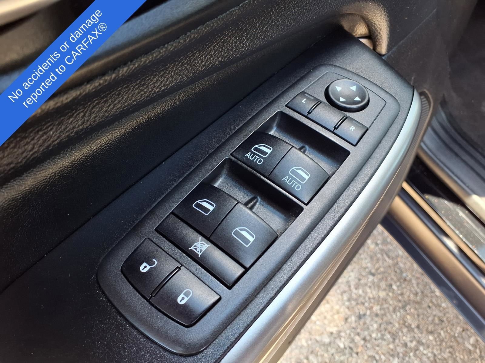 Thumbnail: 2022 Jeep Cherokee - 16
