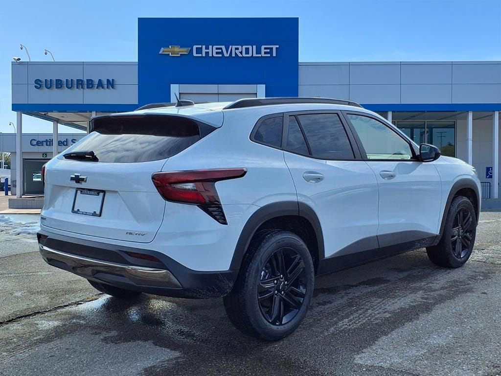 Thumbnail: 2026 Chevrolet Trax - 4