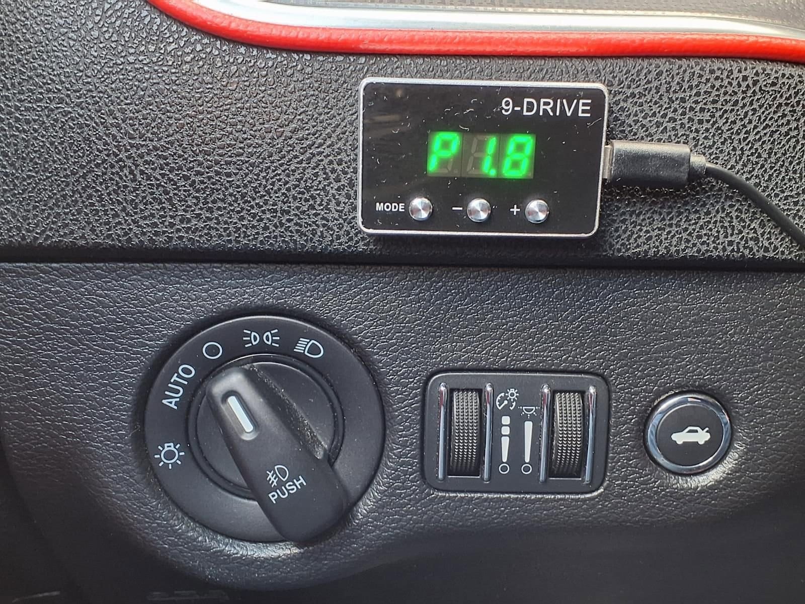 Thumbnail: 2013 Dodge Charger - 27