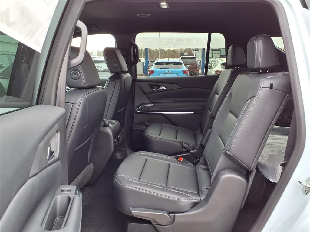 Thumbnail: 2026 Chevrolet Traverse - 9