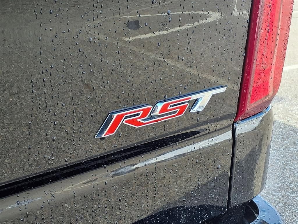 Thumbnail: 2026 Chevrolet Silverado 1500 - 9