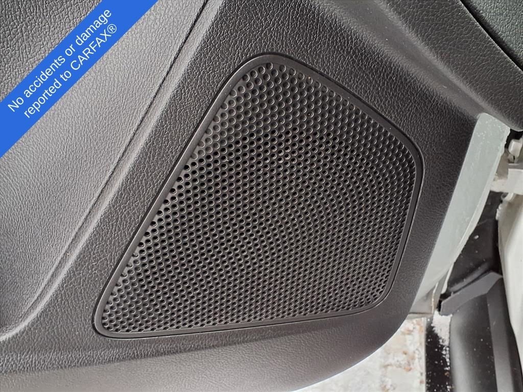 Thumbnail: 2012 Ford Focus - 16