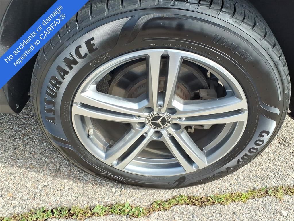 Thumbnail: 2022 Mercedes-Benz GLC - 10